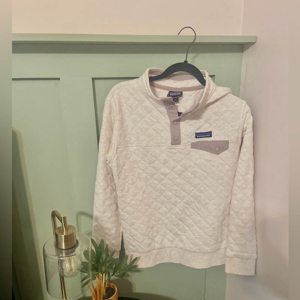 Patagonia girl pull over